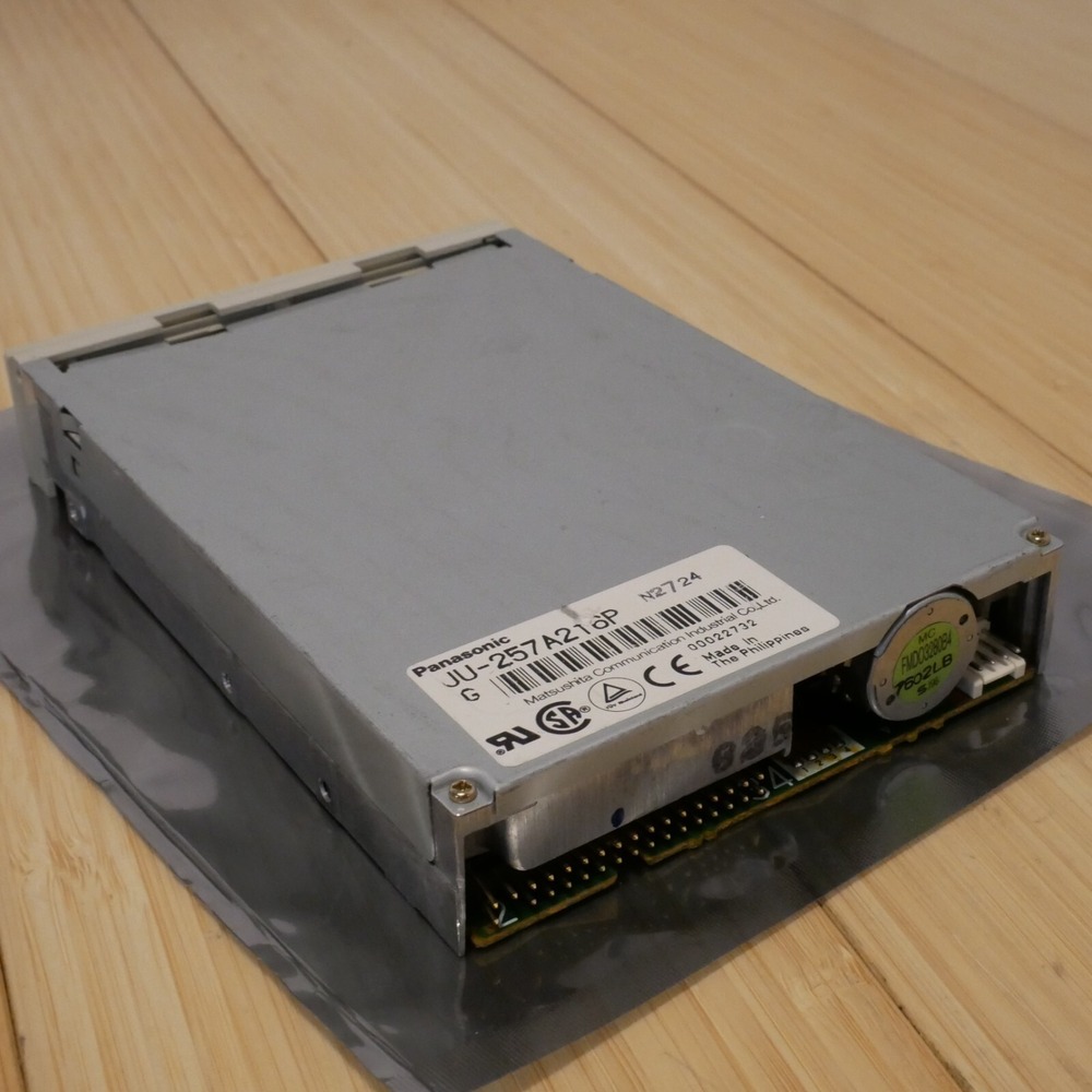 Panasonic JU-257A216P 1.44MB Floppy Disk Drive 3.5 inch Internal FDD Tested - 08 - Picture 3 of 8